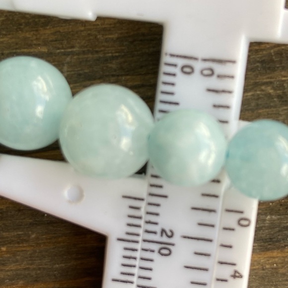 AQUAMARINE BUBBLE SHORT STATEMENT NECKLACE - Picture 10 of 13